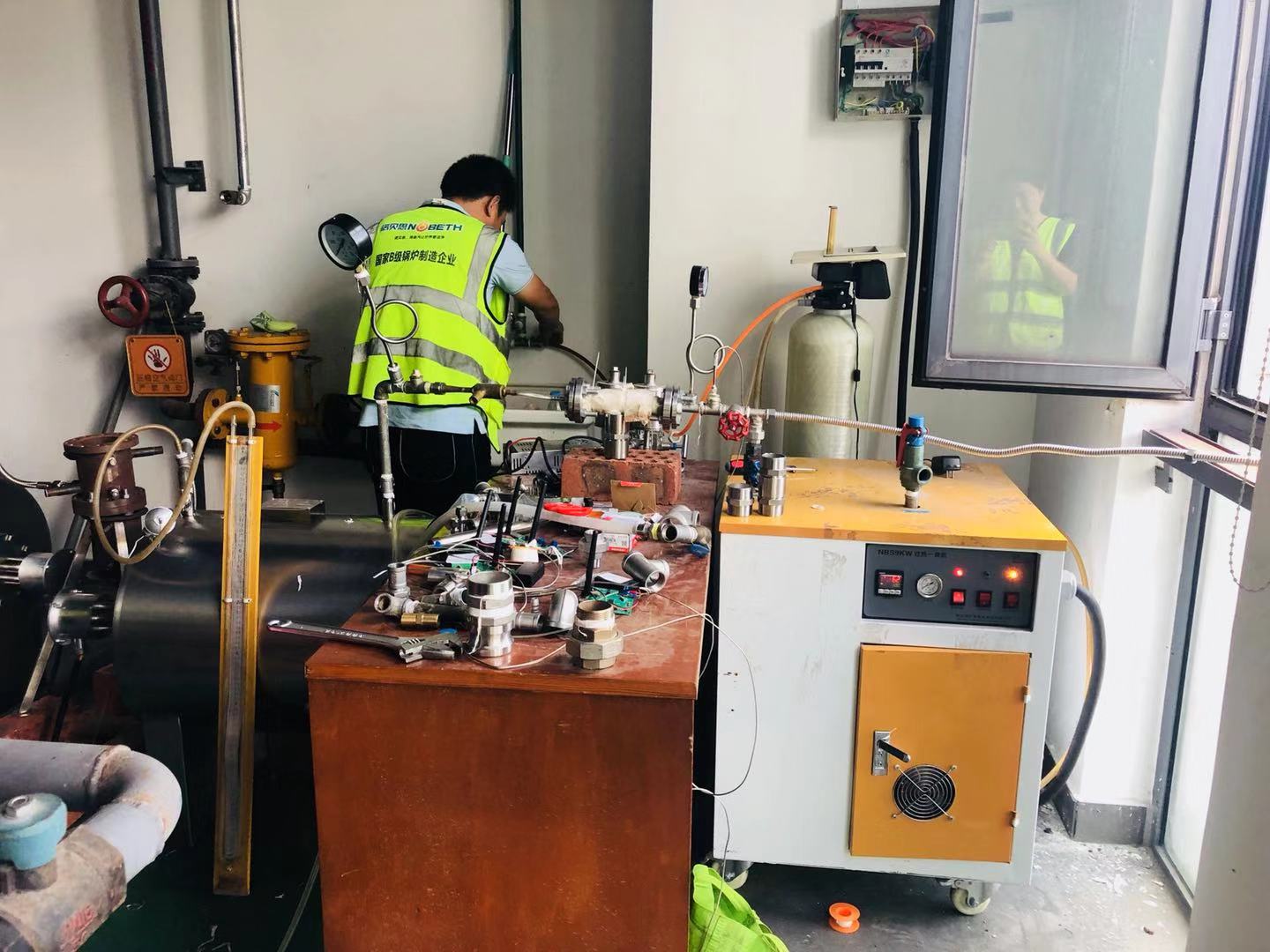 選擇蒸汽設備廠家資質(zhì)很重要