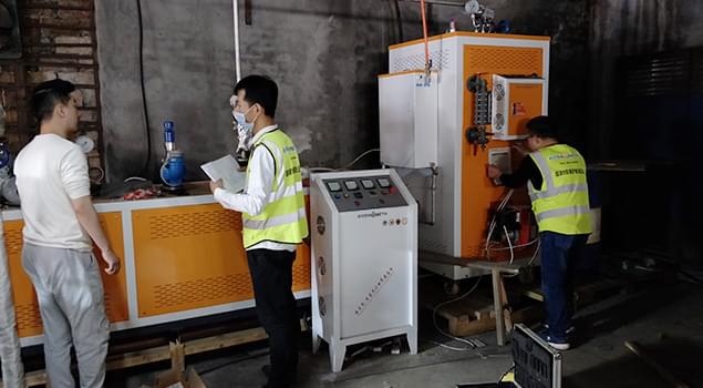 光學(xué)塑料片定型,，蒸汽發(fā)生配套定型機使用，日產(chǎn)9000片